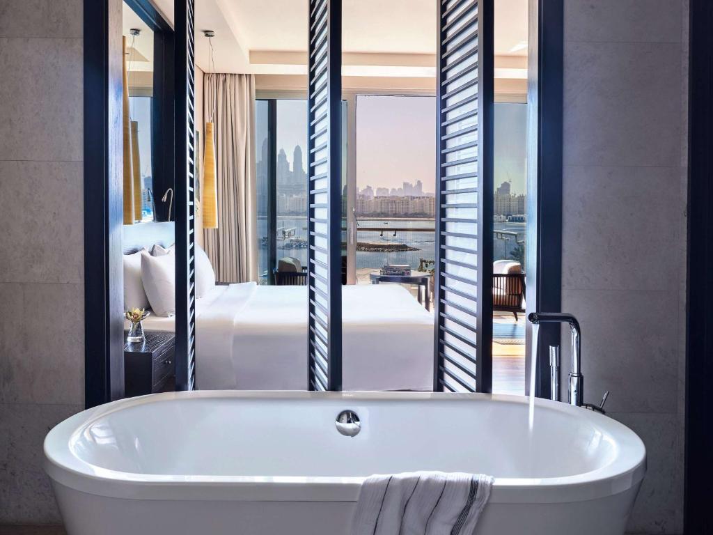 Rixos The Palm Dubai Hotel & Suites