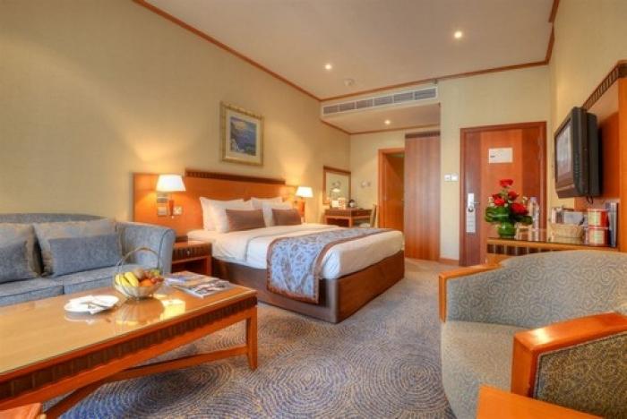 Golden Tulip Al Barsha