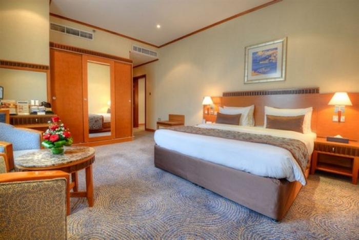 Golden Tulip Al Barsha