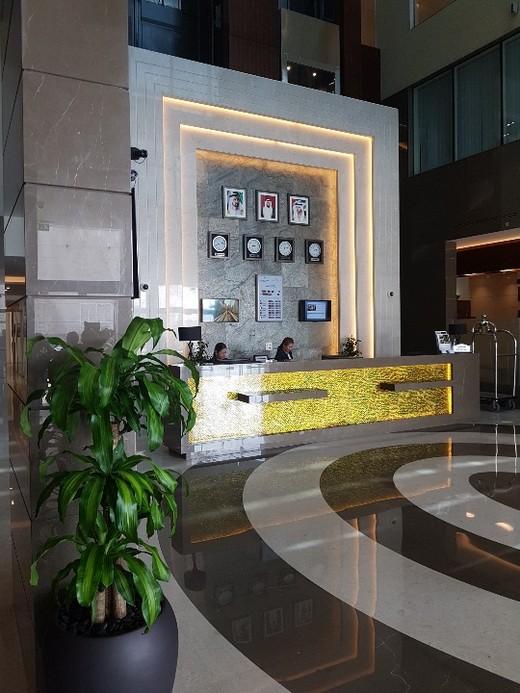 Golden Tulip Media Hotel