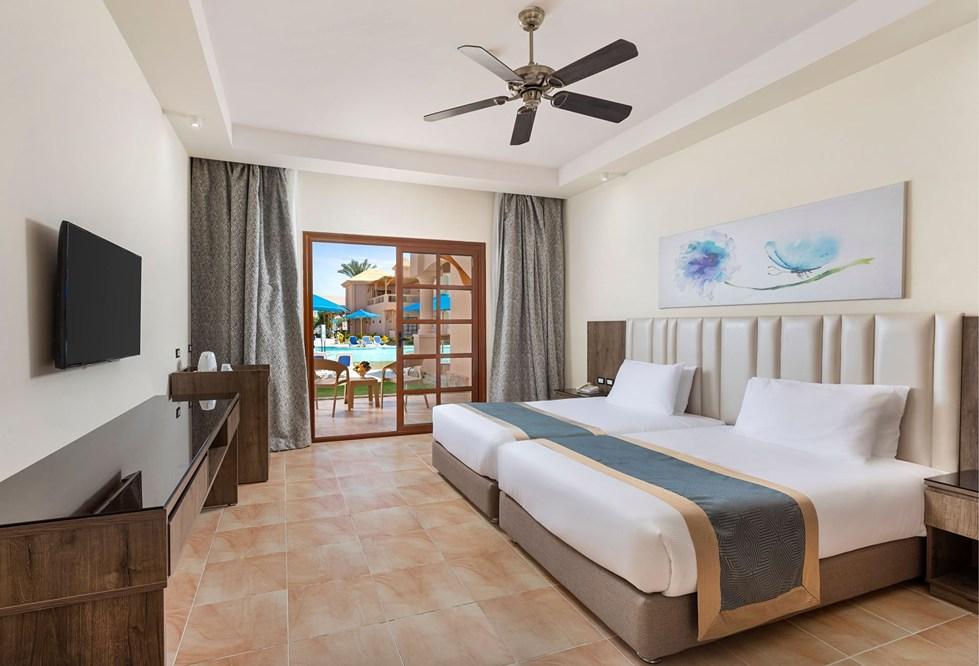 Albatros Jungle Aqua Park By Neverland