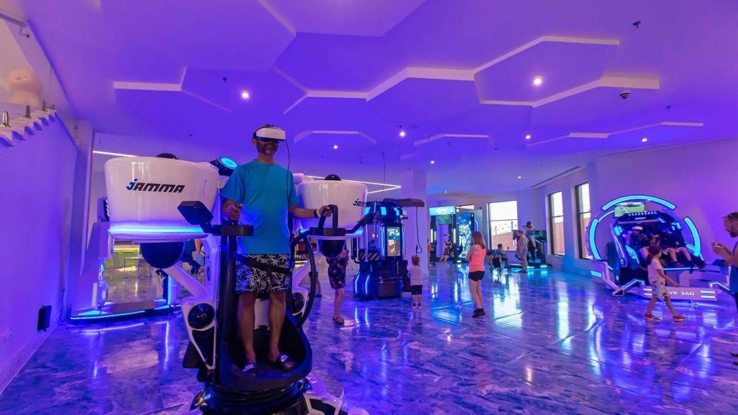 Albatros Alf Leila Wa Leila By Neverland