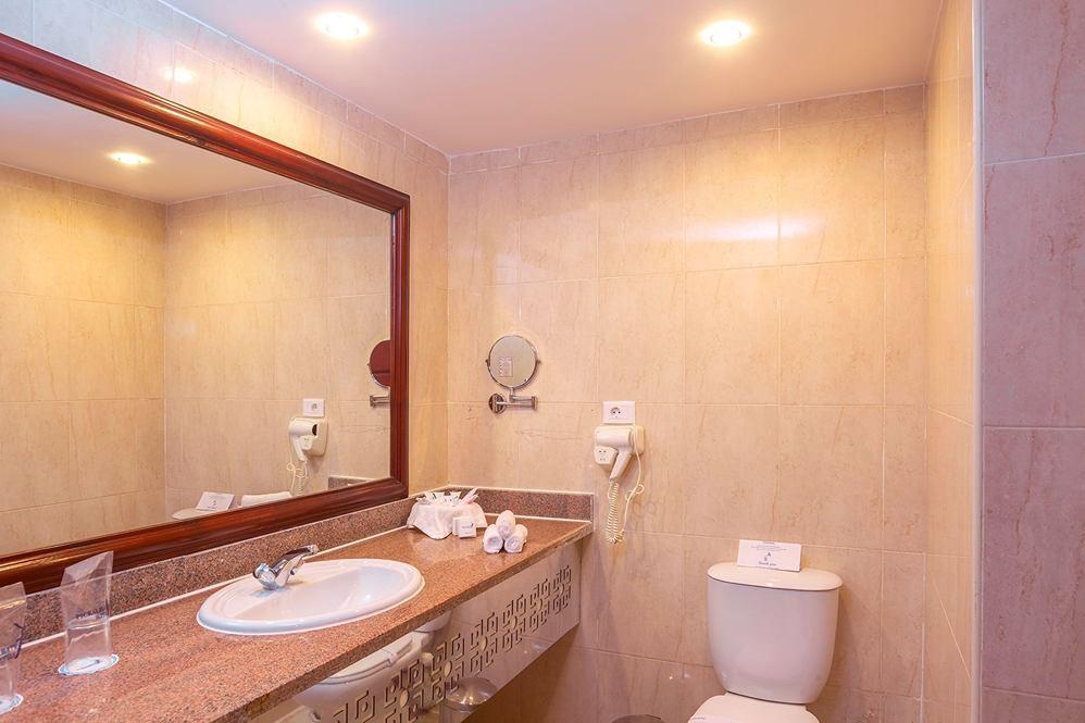 Albatros Alf Leila Wa Leila By Neverland