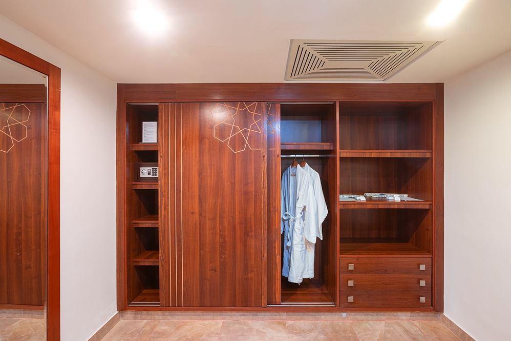 Albatros Alf Leila Wa Leila By Neverland