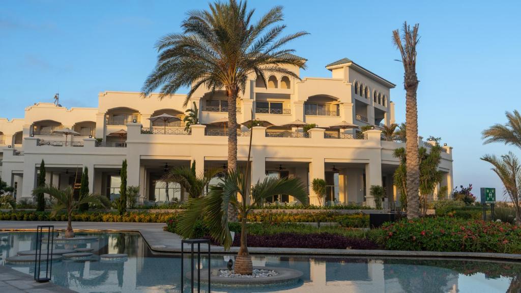 Cleopatra Luxury North Coast Sidi Henish