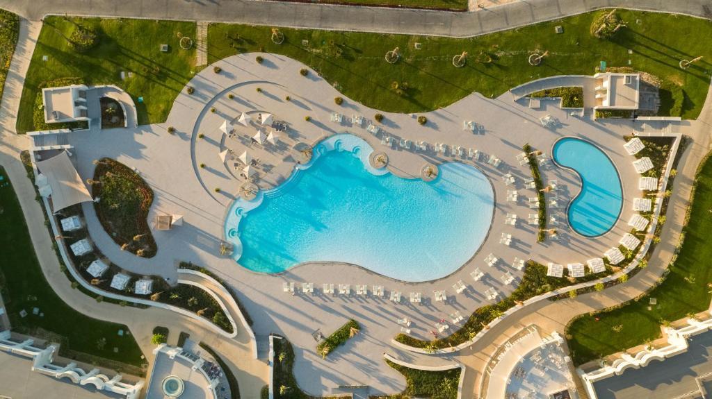 Cleopatra Luxury North Coast Sidi Henish