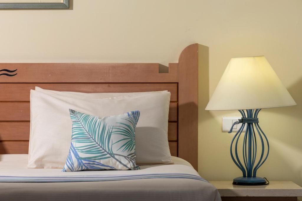 Royal Lagoons Resort