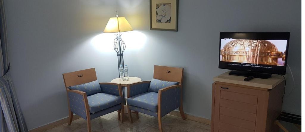 Royal Lagoons Resort