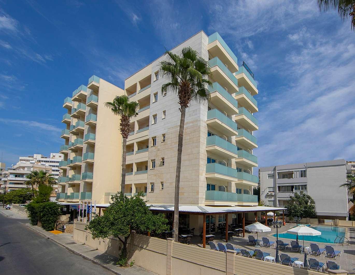 Kapetanios Limassol Hotel
