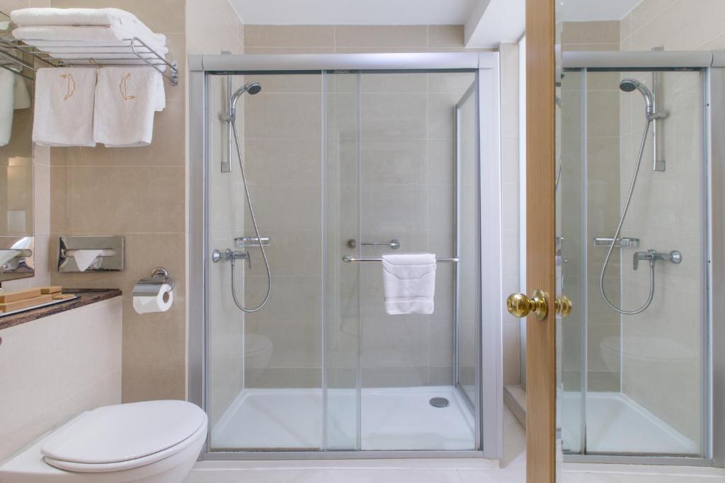 Golden Bay Beach Hotel