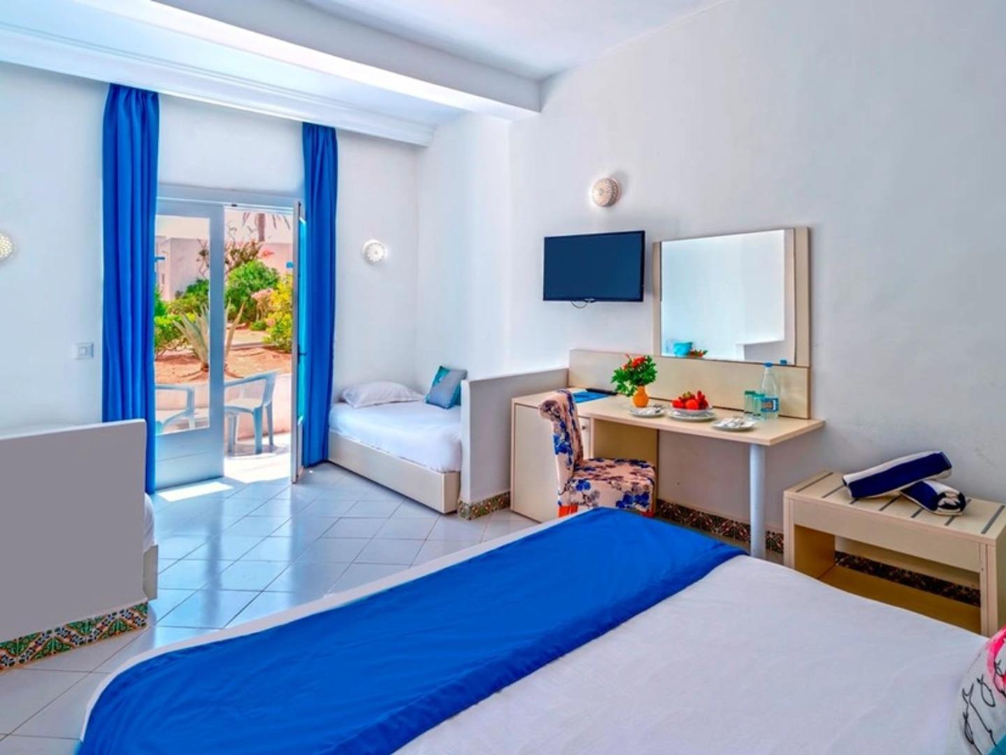 Hari Club Beach Resort