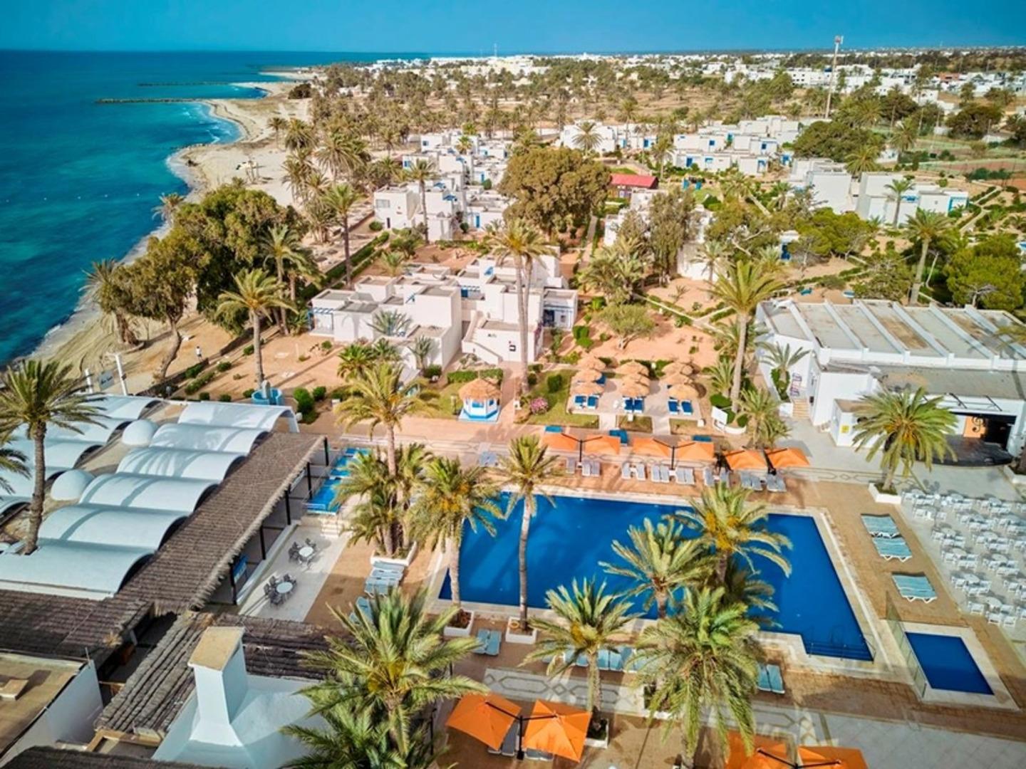 Hari Club Beach Resort