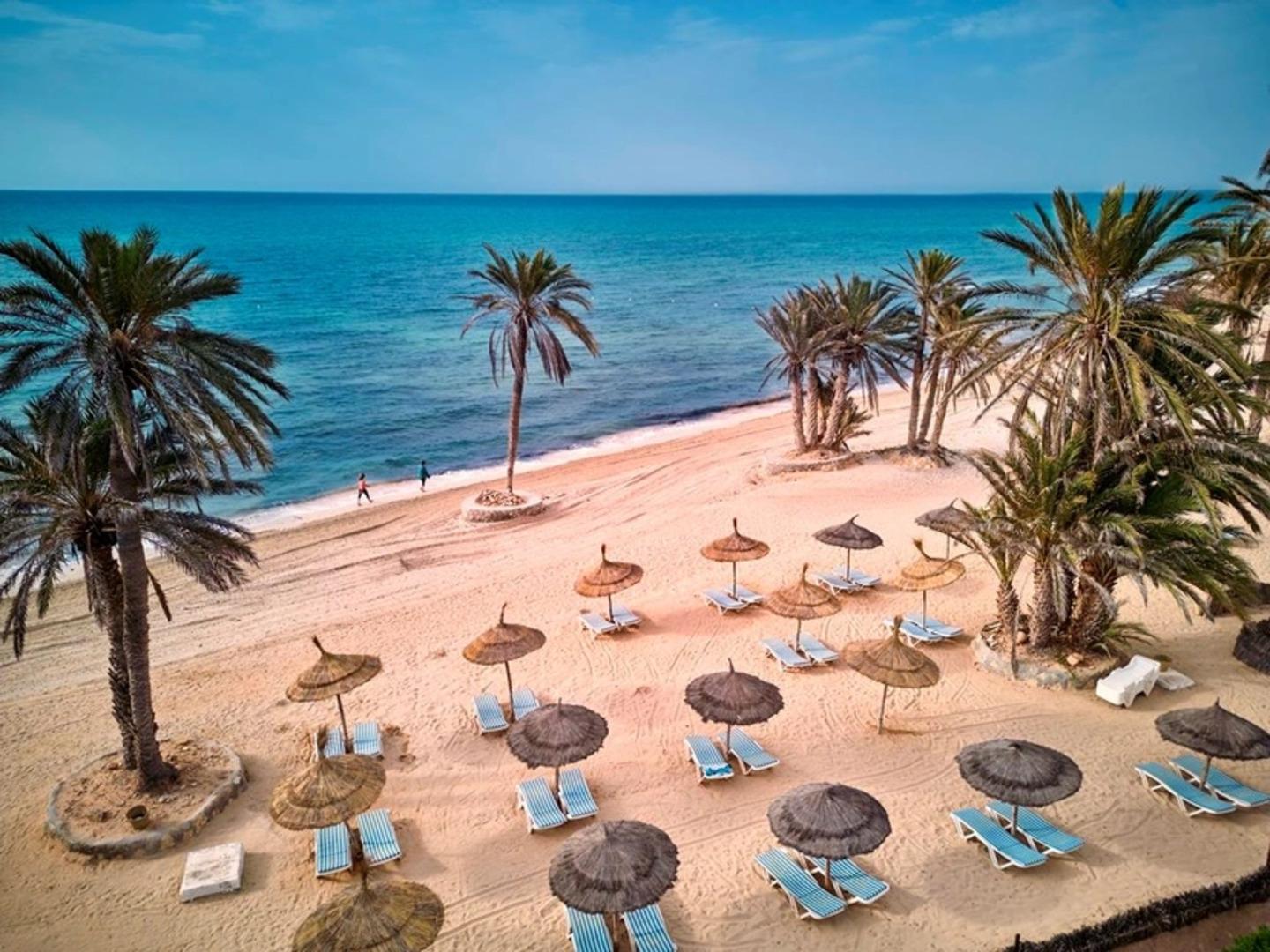 Hari Club Beach Resort