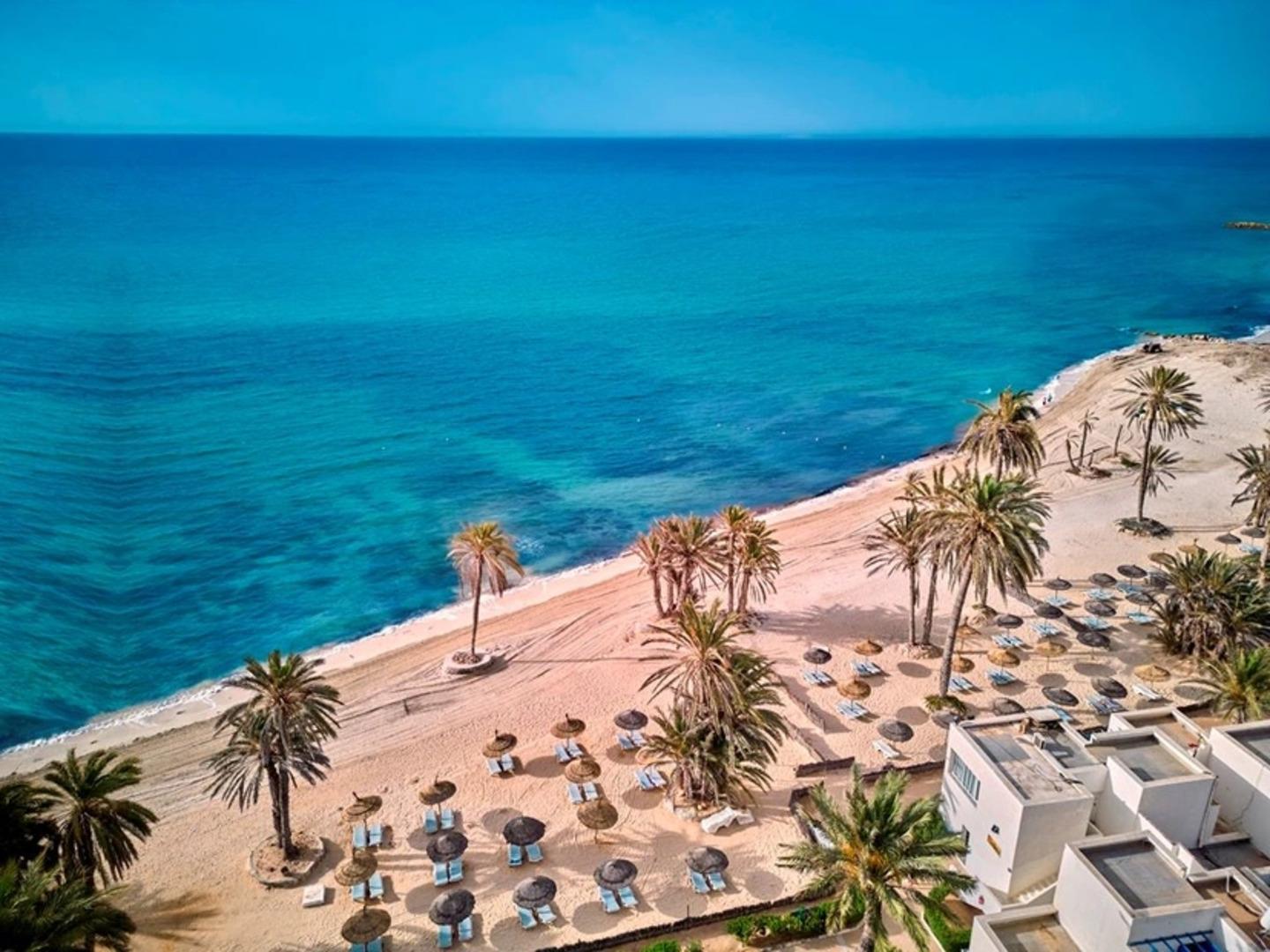 Hari Club Beach Resort