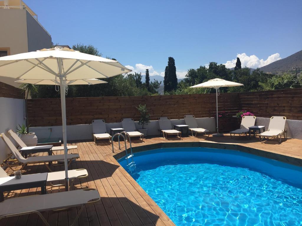 City Pearl (ex Adamakis Hotel)