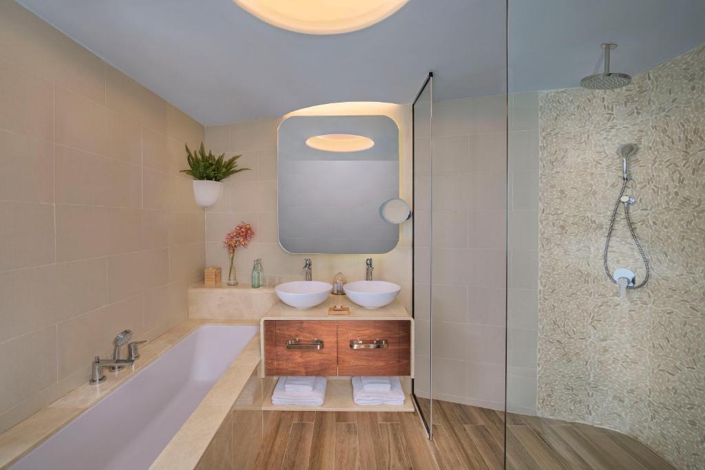 The Retreat Palm Dubai MGallery by Sofitel