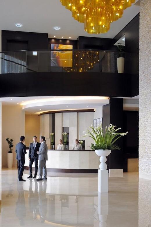 Movenpick Jumeirah Lake Towers