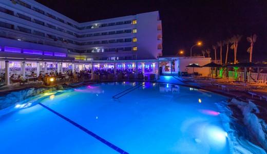 Tasia Maris Beach Hotel and Spa