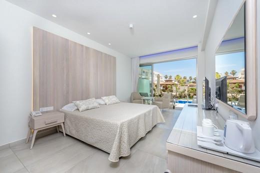 Tasia Maris Beach Hotel and Spa