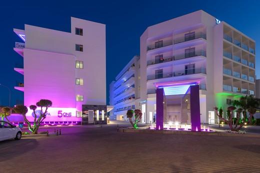 Tasia Maris Beach Hotel and Spa