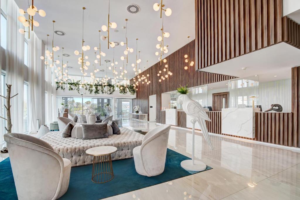 Nissiblu Beach Resort