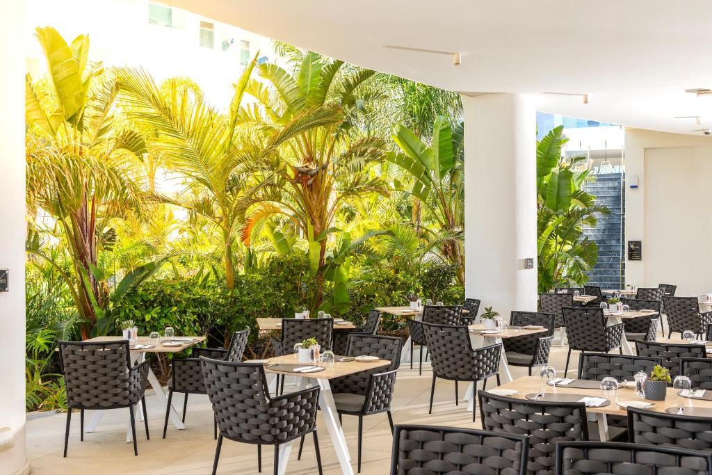 Nissiblu Beach Resort