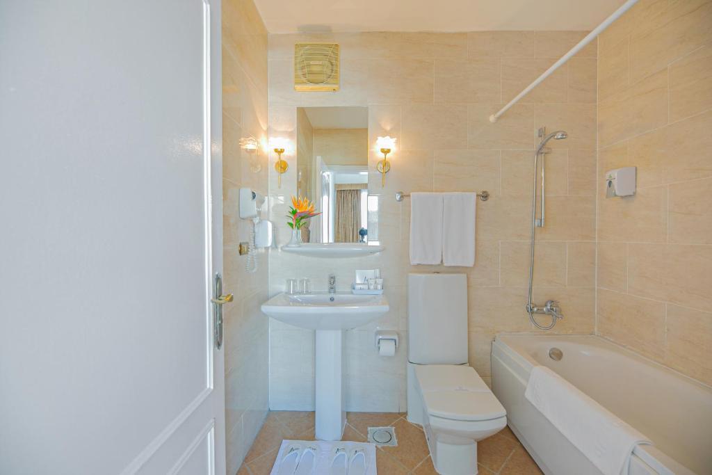 Marlin Inn Azur Resort