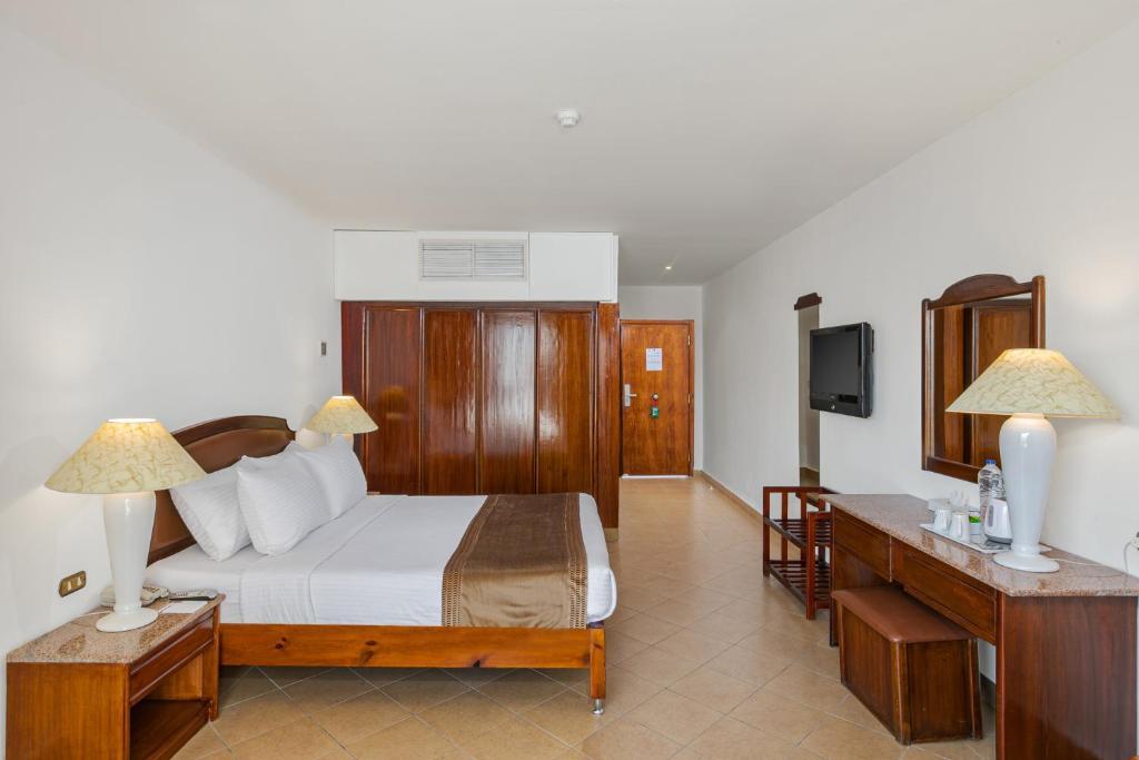 Marlin Inn Azur Resort