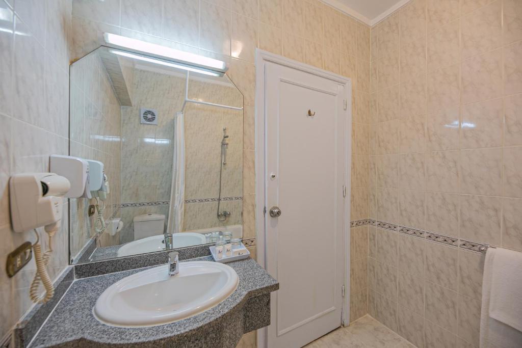 Marlin Inn Azur Resort