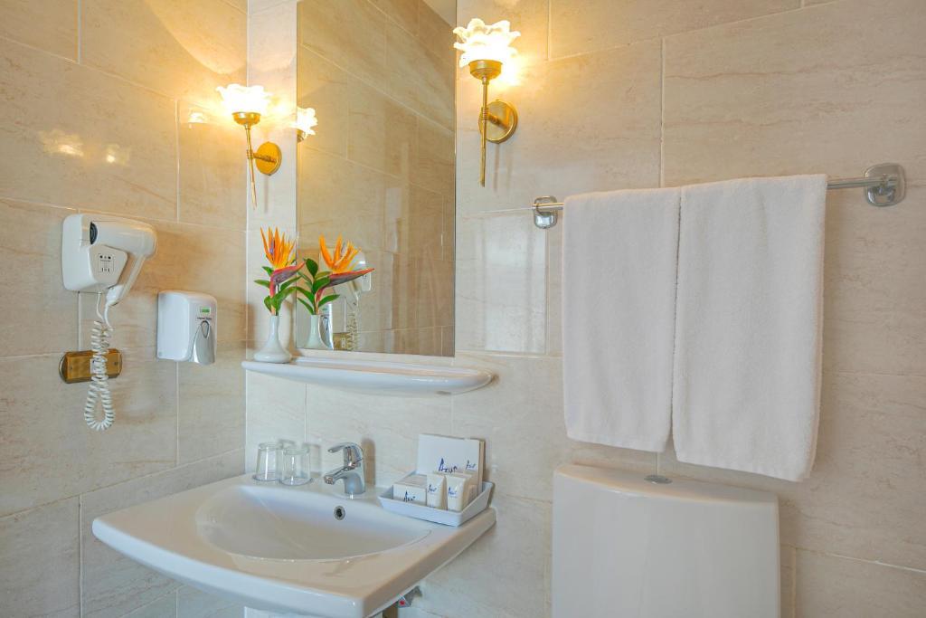 Marlin Inn Azur Resort