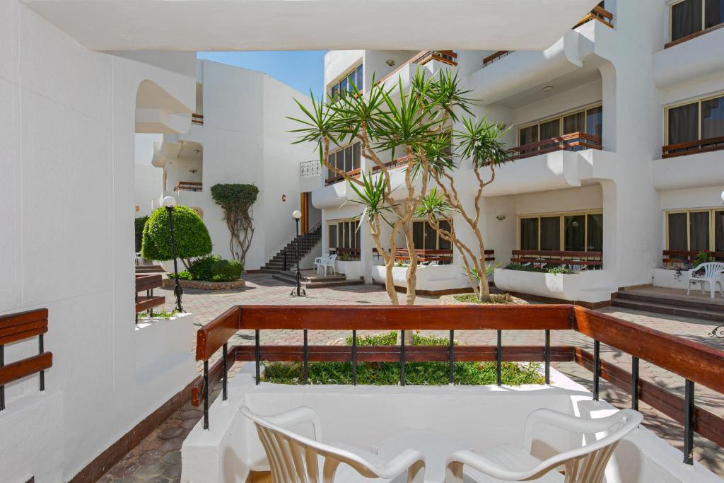 Marlin Inn Azur Resort