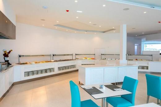 Limanaki Beach Hotel