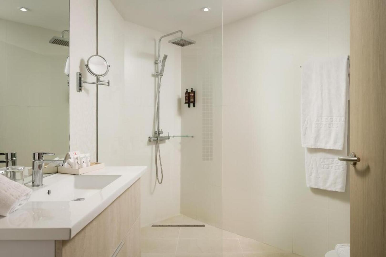 (The Palace) Mar Mediterrania by ALEGRIA (Adults Only)