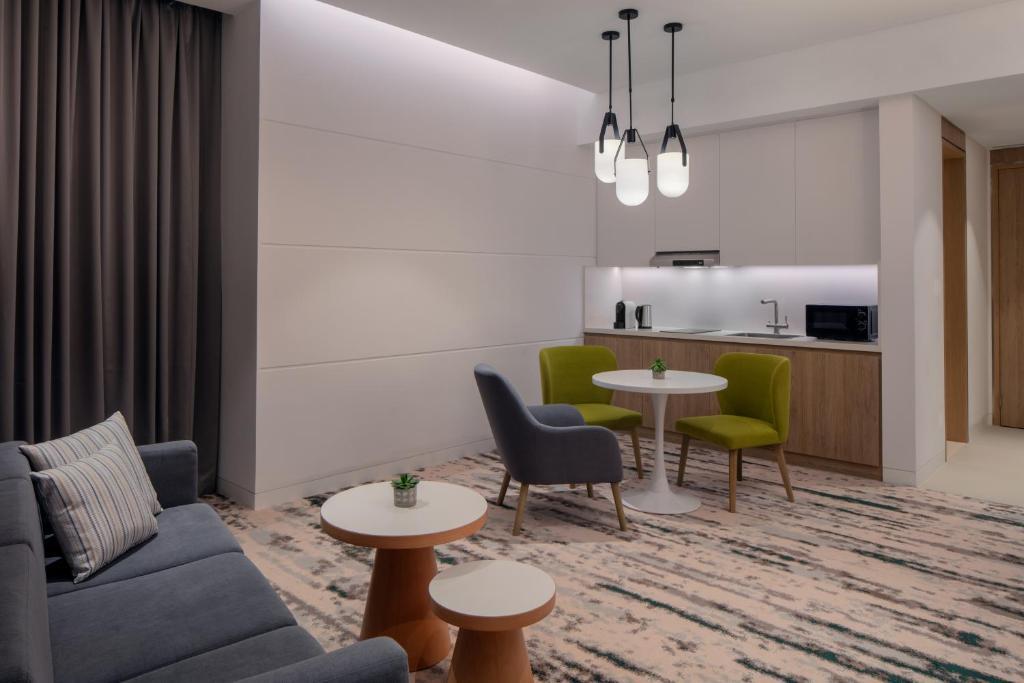 Holiday Inn Dubai Business Bay