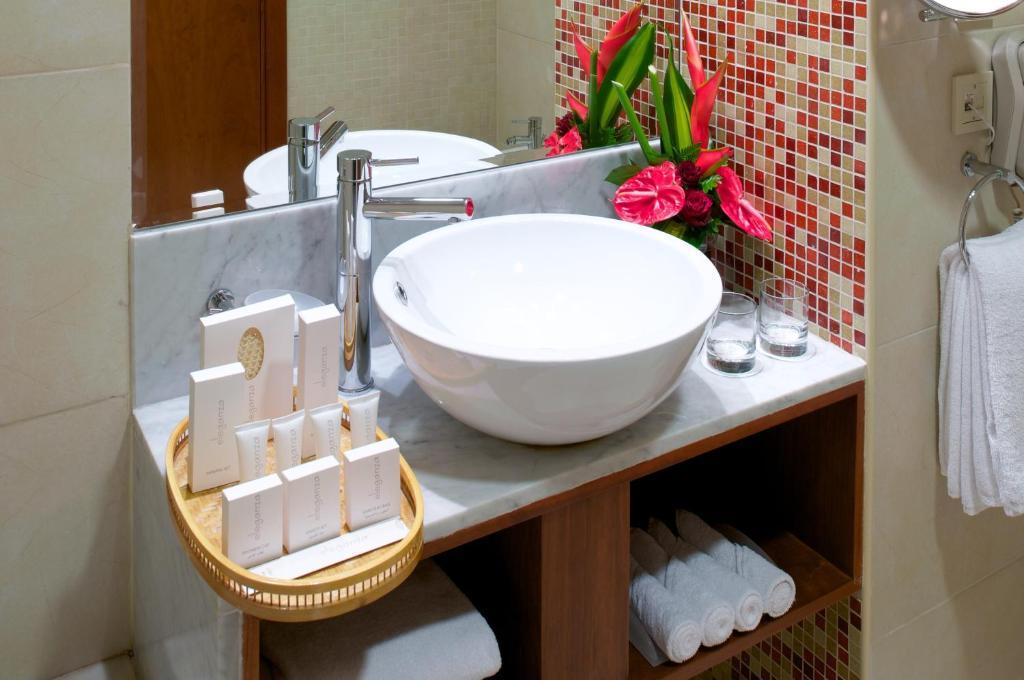 Montreal Barsha Hotel