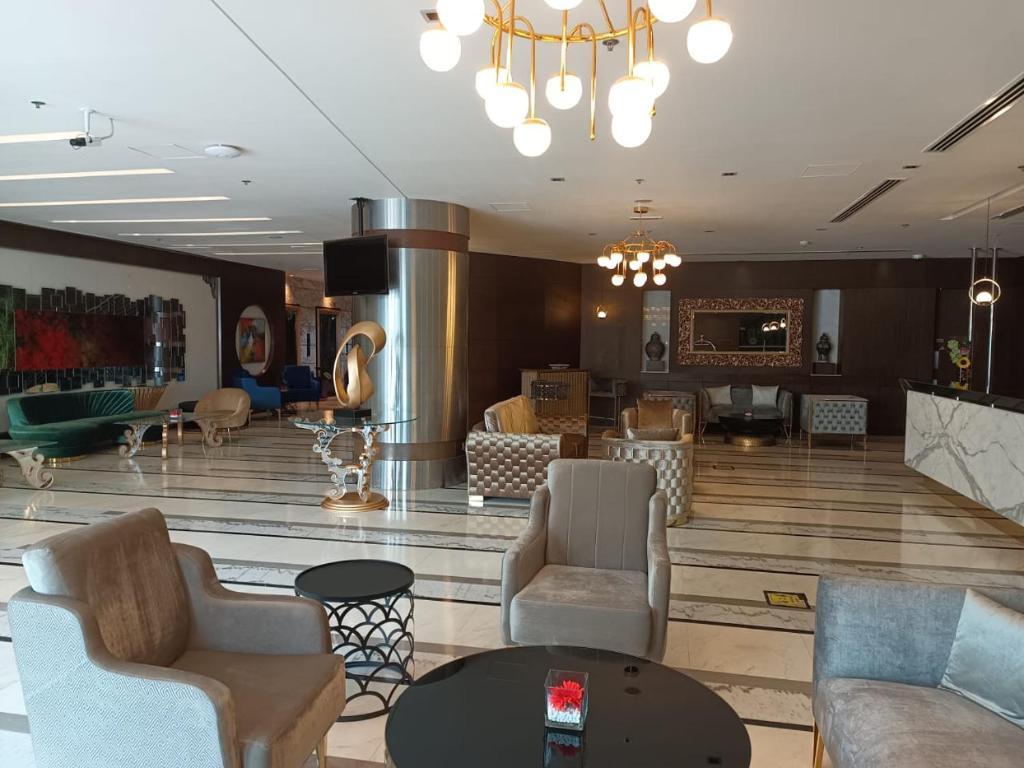Montreal Barsha Hotel