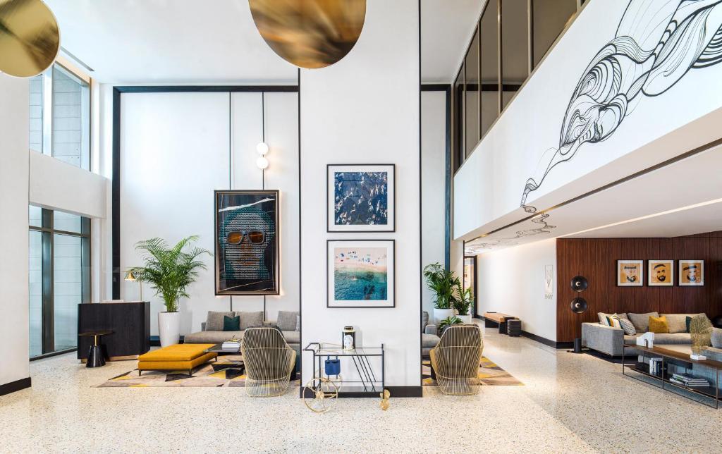 Th8 Palm Dubai Beach Resort Vignette Collection