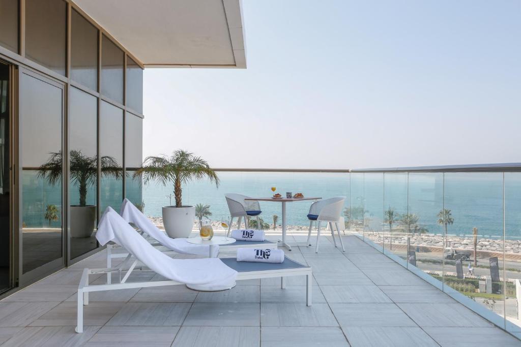 Th8 Palm Dubai Beach Resort Vignette Collection