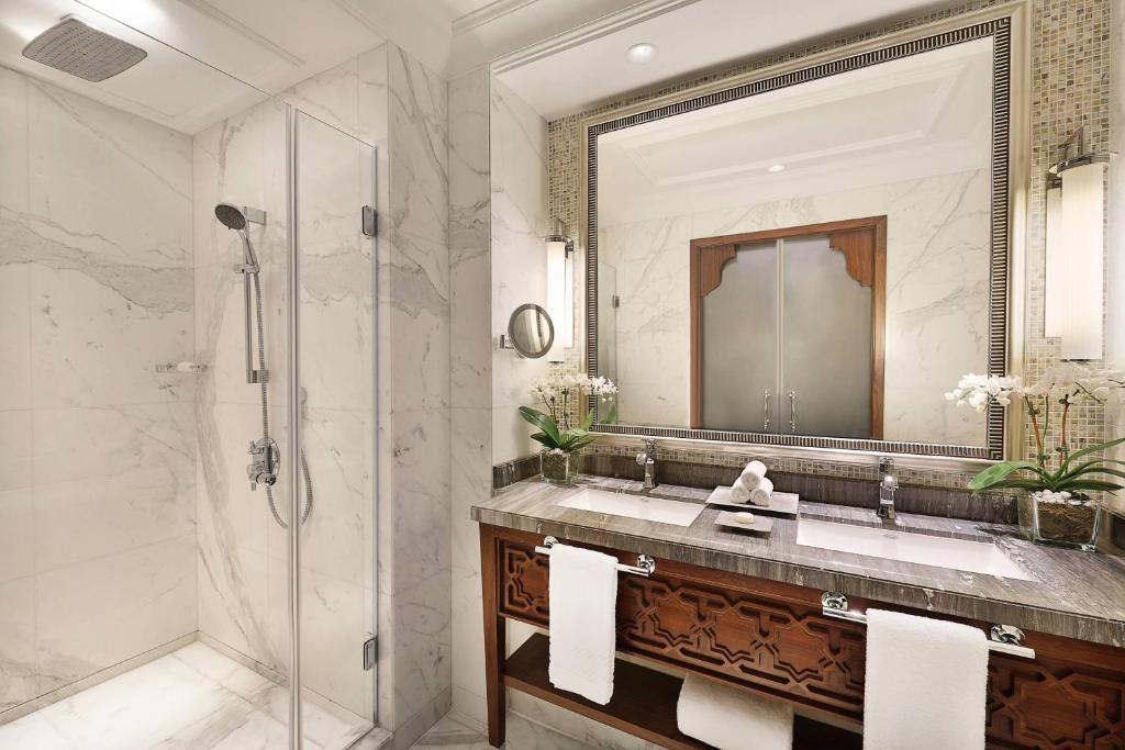 The Ritz-Carlton, Dubai