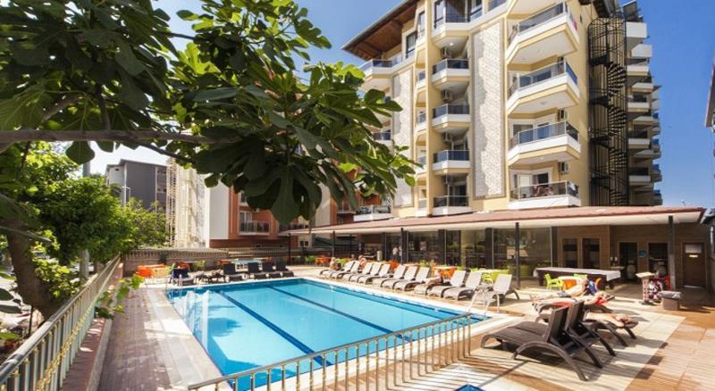 Kleopatra Ada Beach Hotel