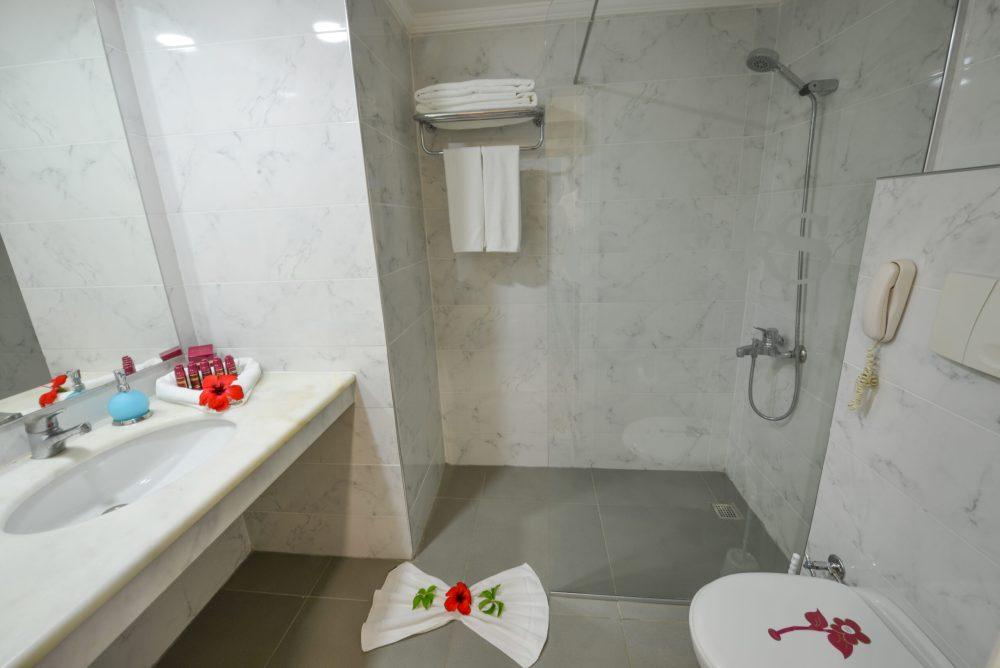 Cesars Side (EX Cesars Resorts Side)