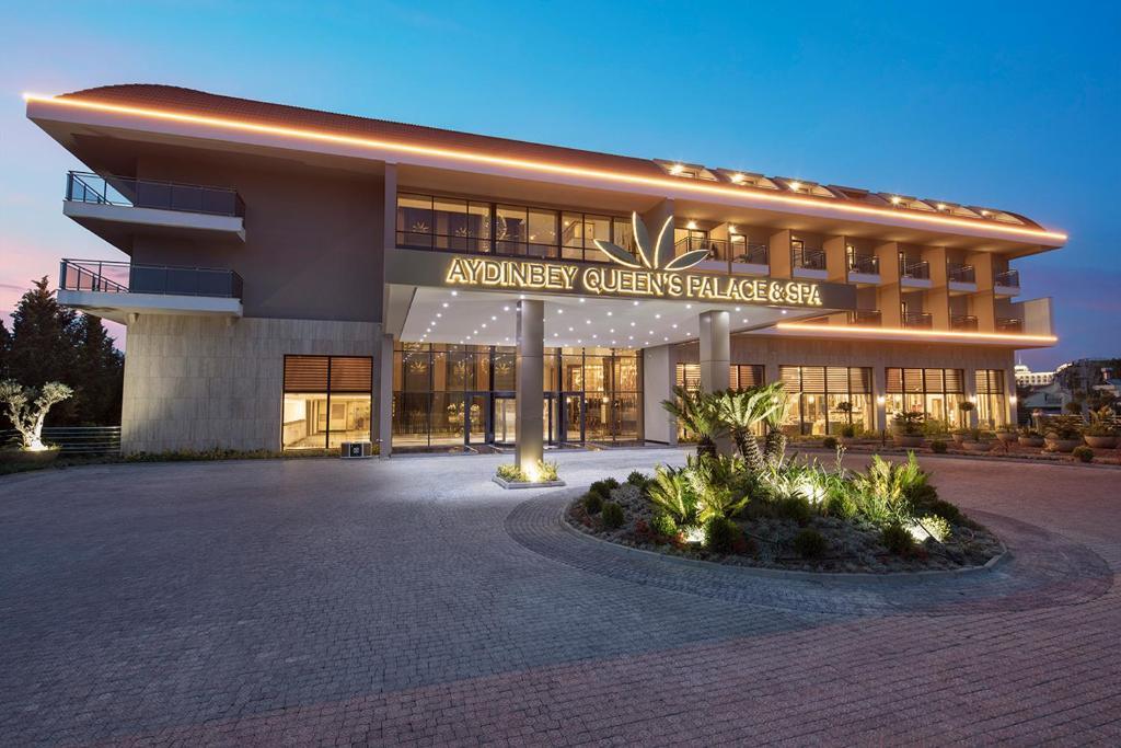 Aydinbey Queens Palace