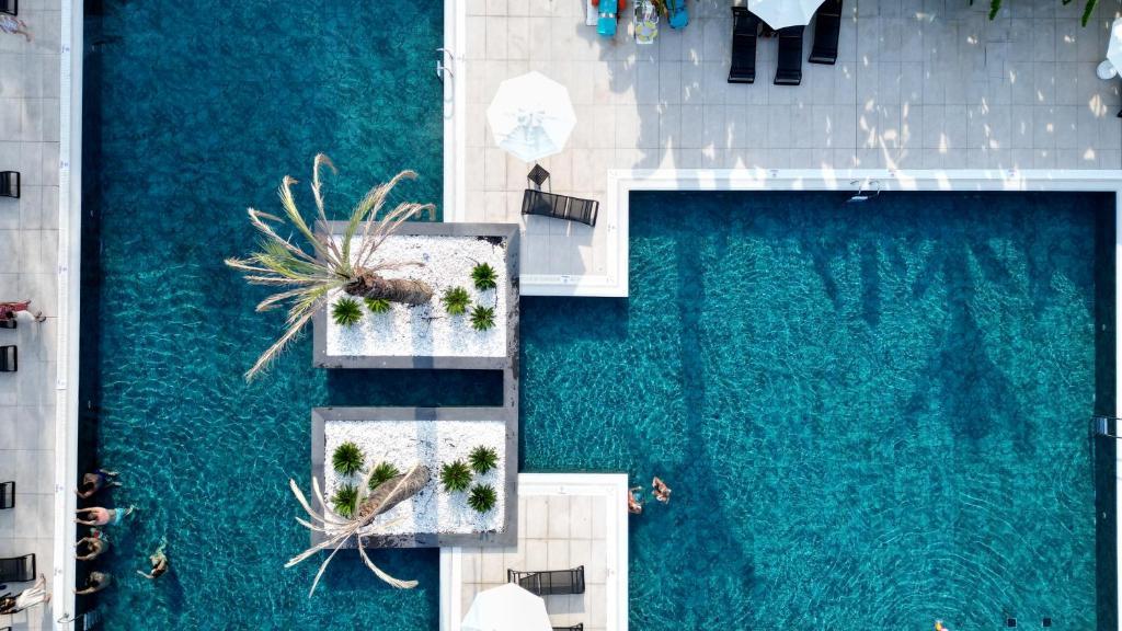 Aydinbey Siu Collection