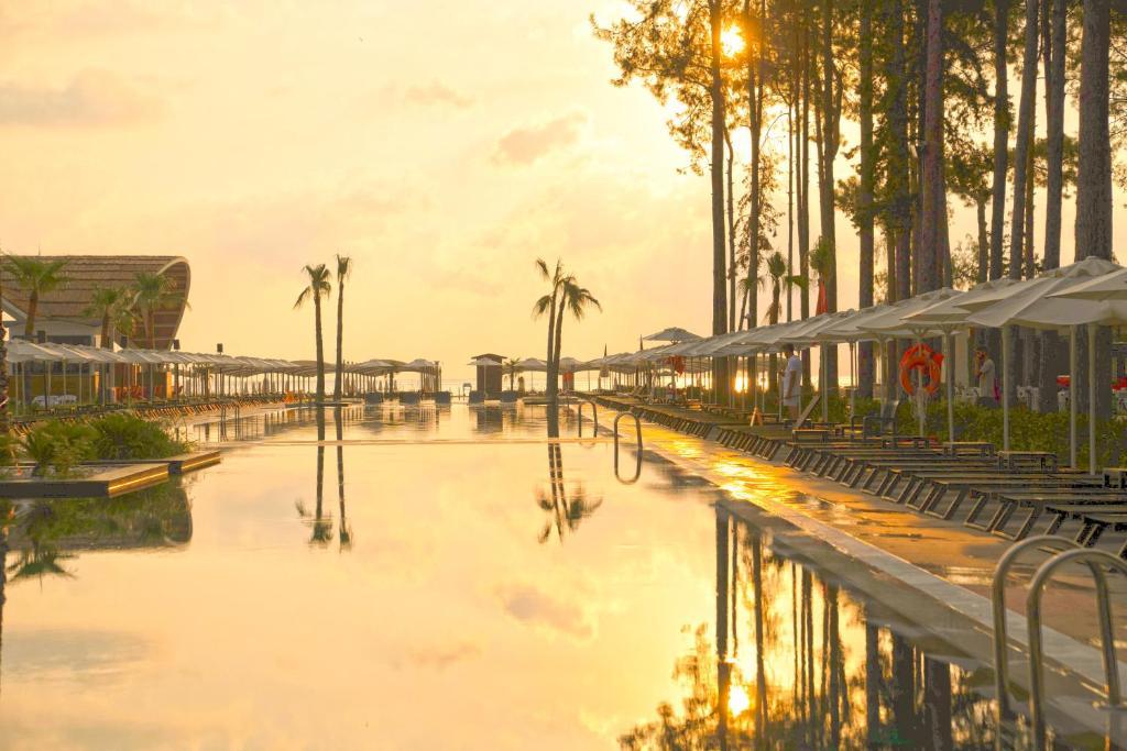 Aydinbey Siu Collection