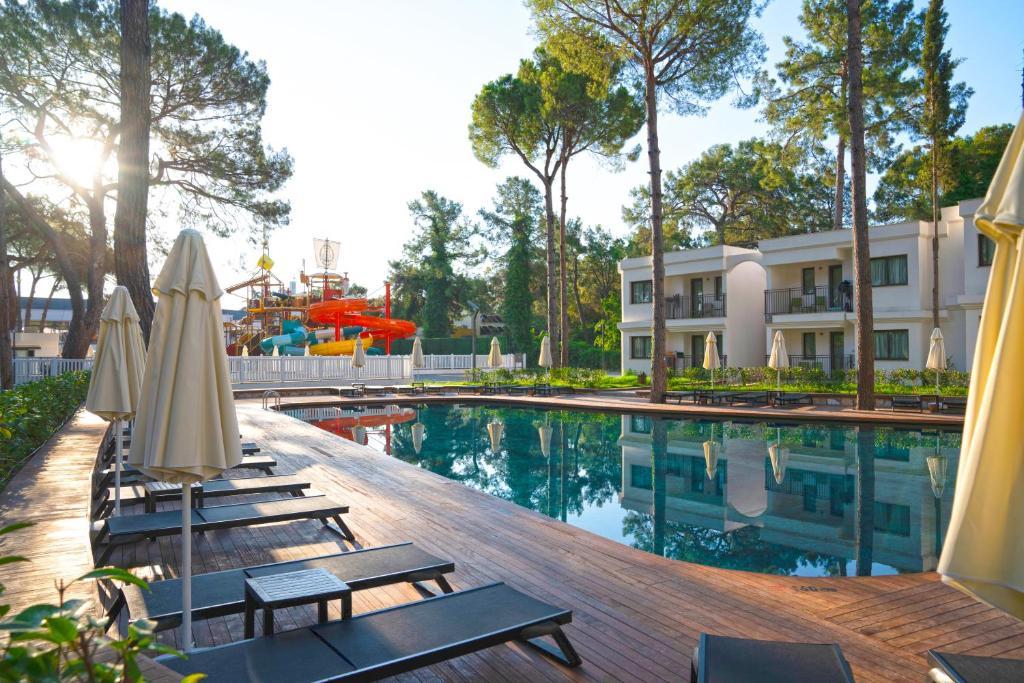 Aydinbey Siu Collection