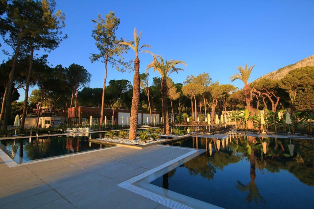 Aydinbey Siu Collection