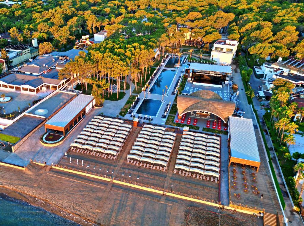 Aydinbey Siu Collection