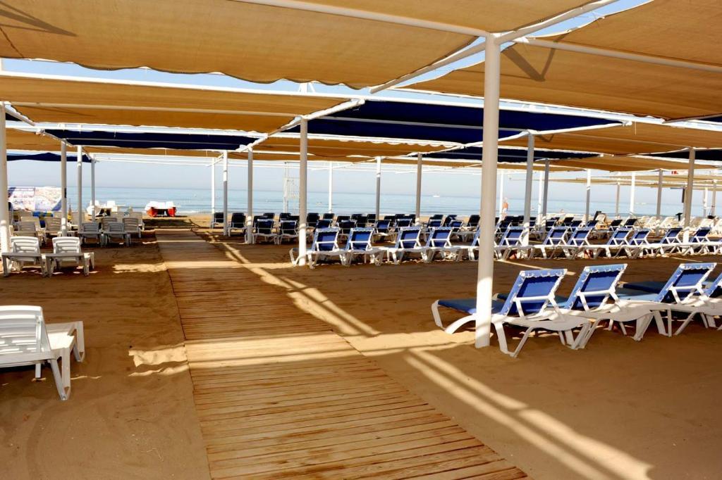 Dream World Family Club