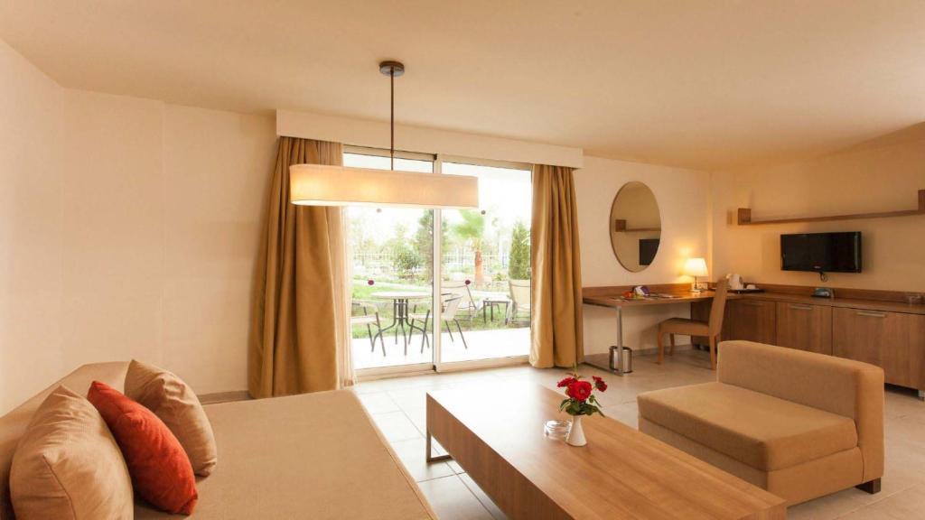 Dream World Family Club