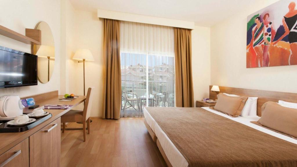 Dream World Family Club